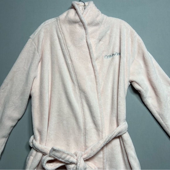 Calvin Klein Sleepwear Pink Soft Plush Logo Classic Belted Waist Robe Size M/L - Picture 2 of 9
